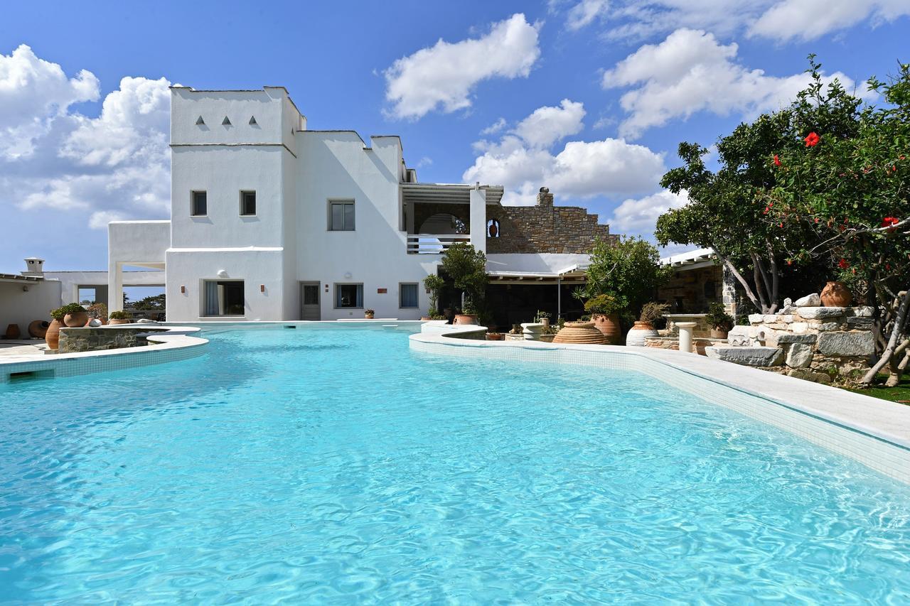 Villa Callista ปาริเกีย ภายนอก รูปภาพ